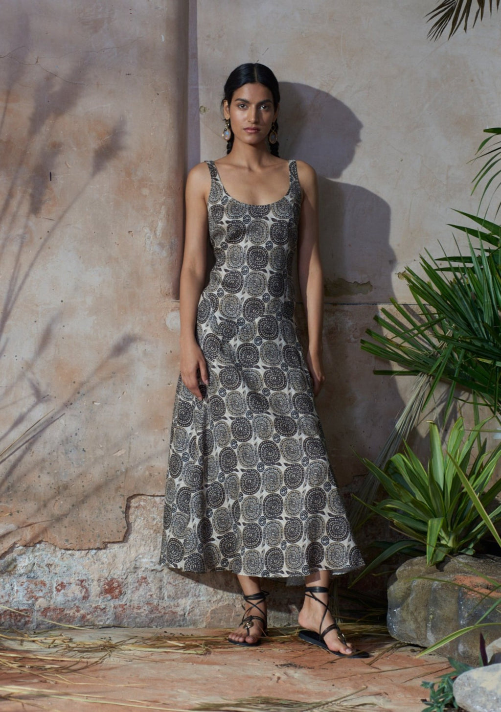 Sara Dress in Chocolate