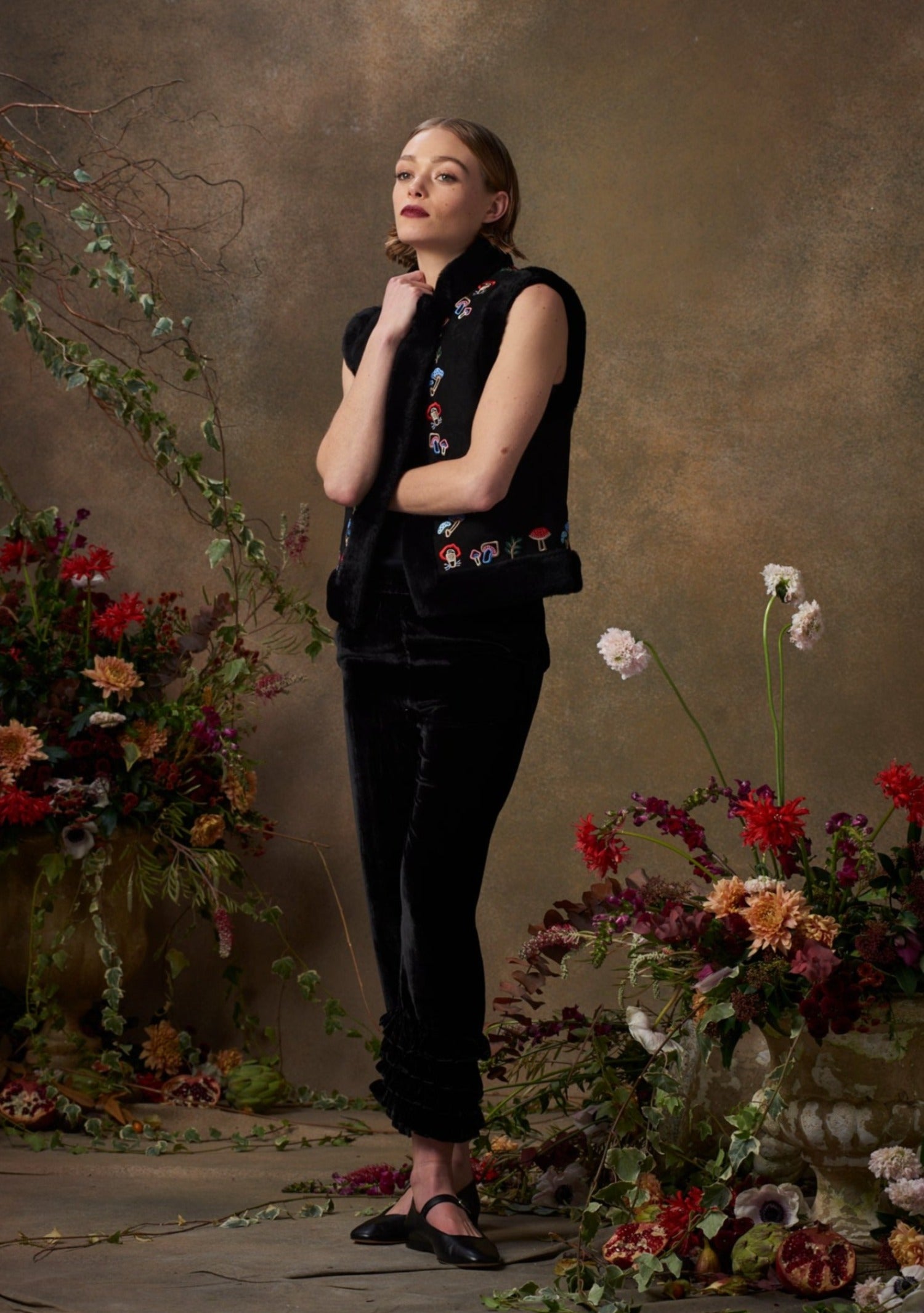 Mimi Gilet Black Suede With Mushroom Embroidery