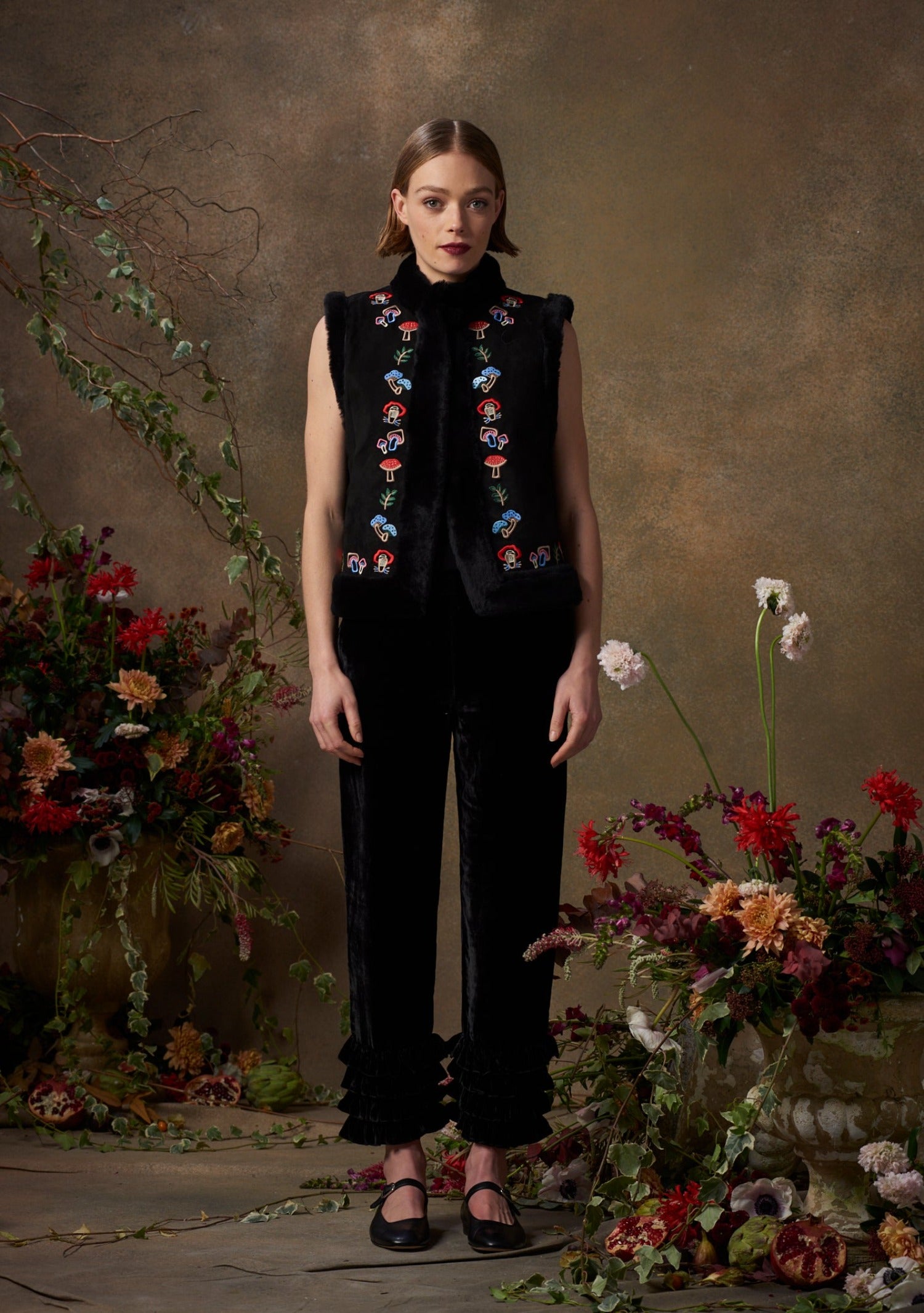 Mimi Gilet Black Suede With Mushroom Embroidery