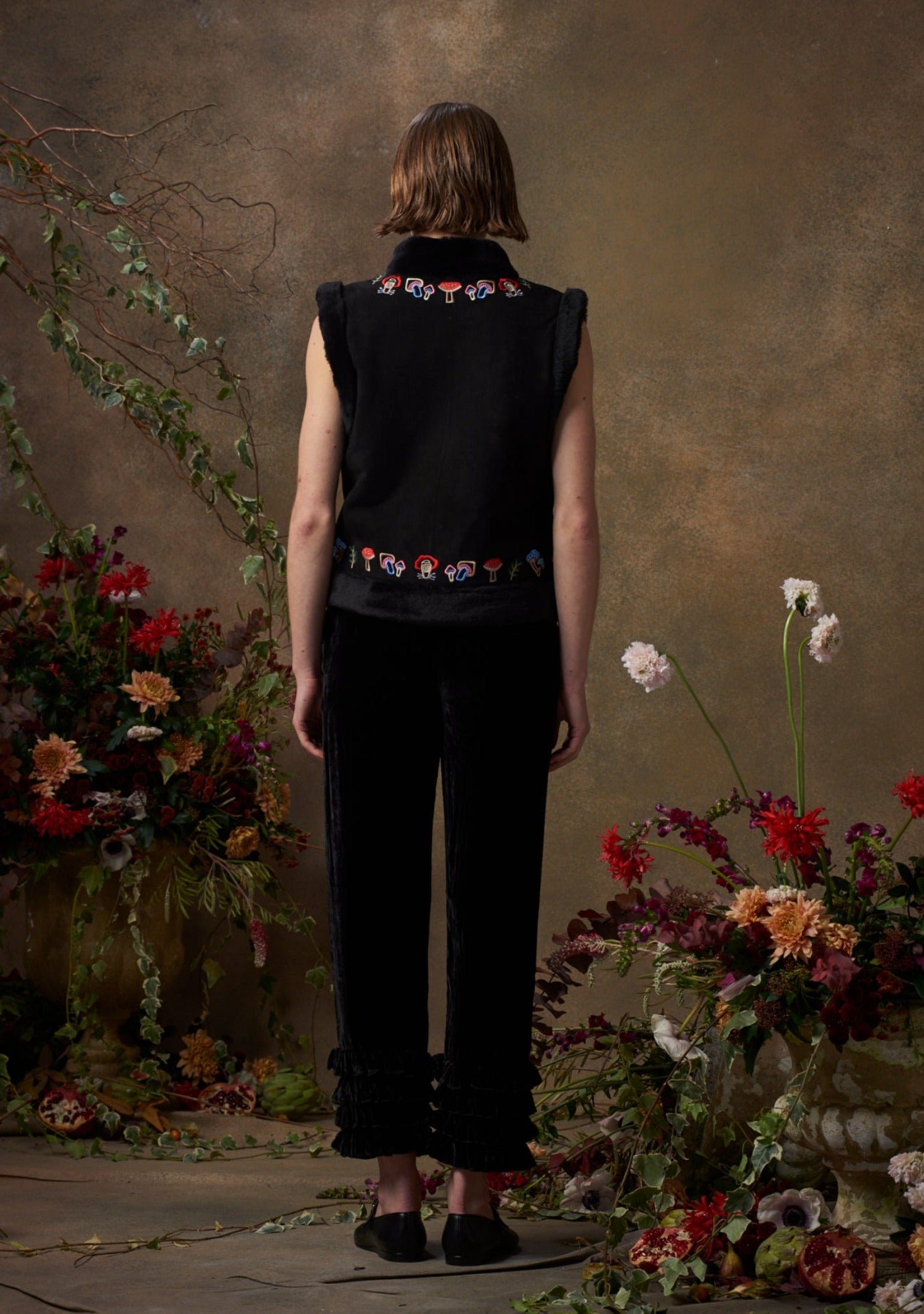 Mimi Gilet Black Suede With Mushroom Embroidery