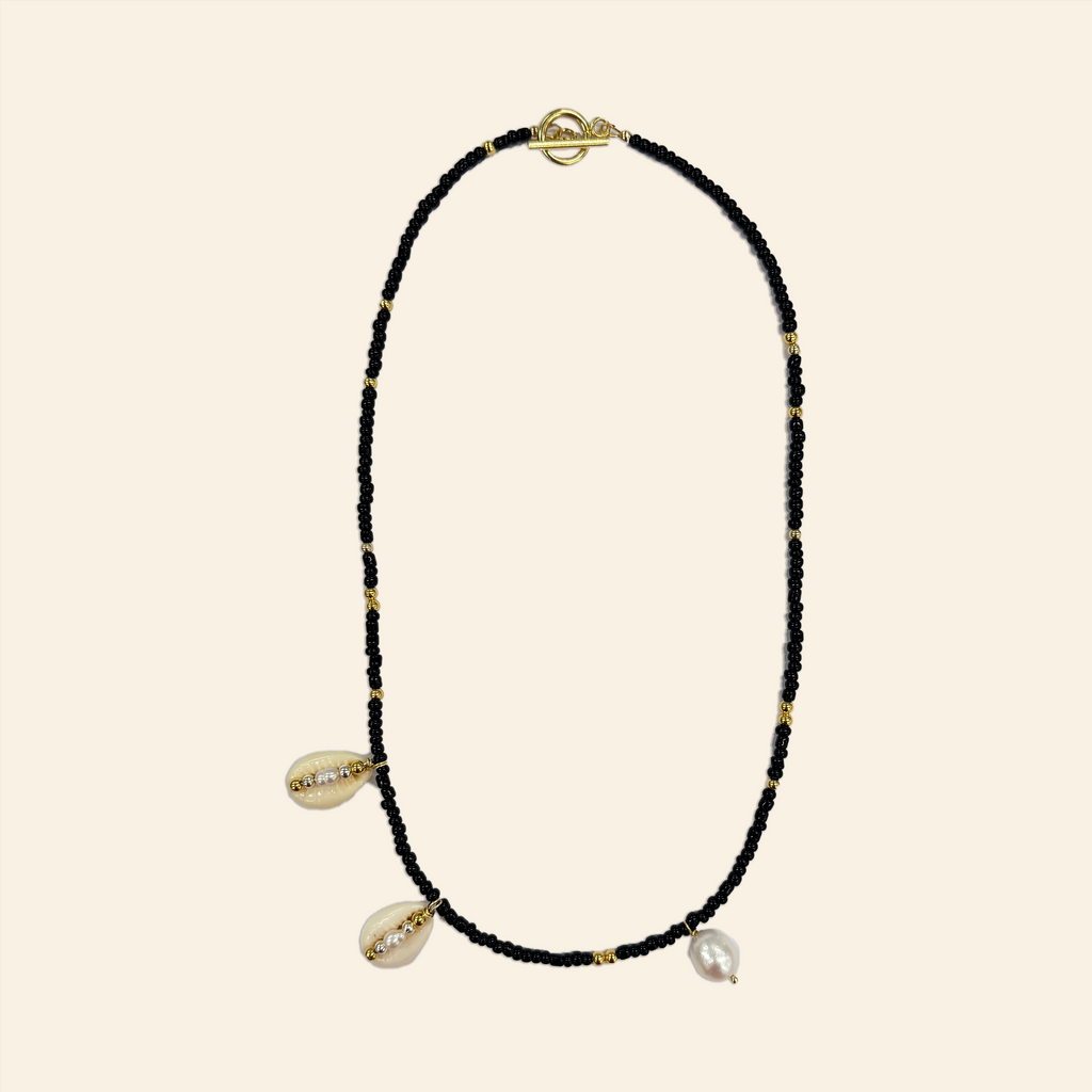Cowrie Shell and Pearl Necklace Black