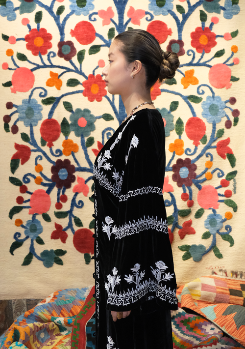 Abaya Robe Black with Silver Embroidery