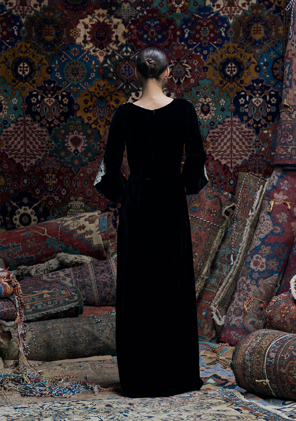 Lara Gown Black