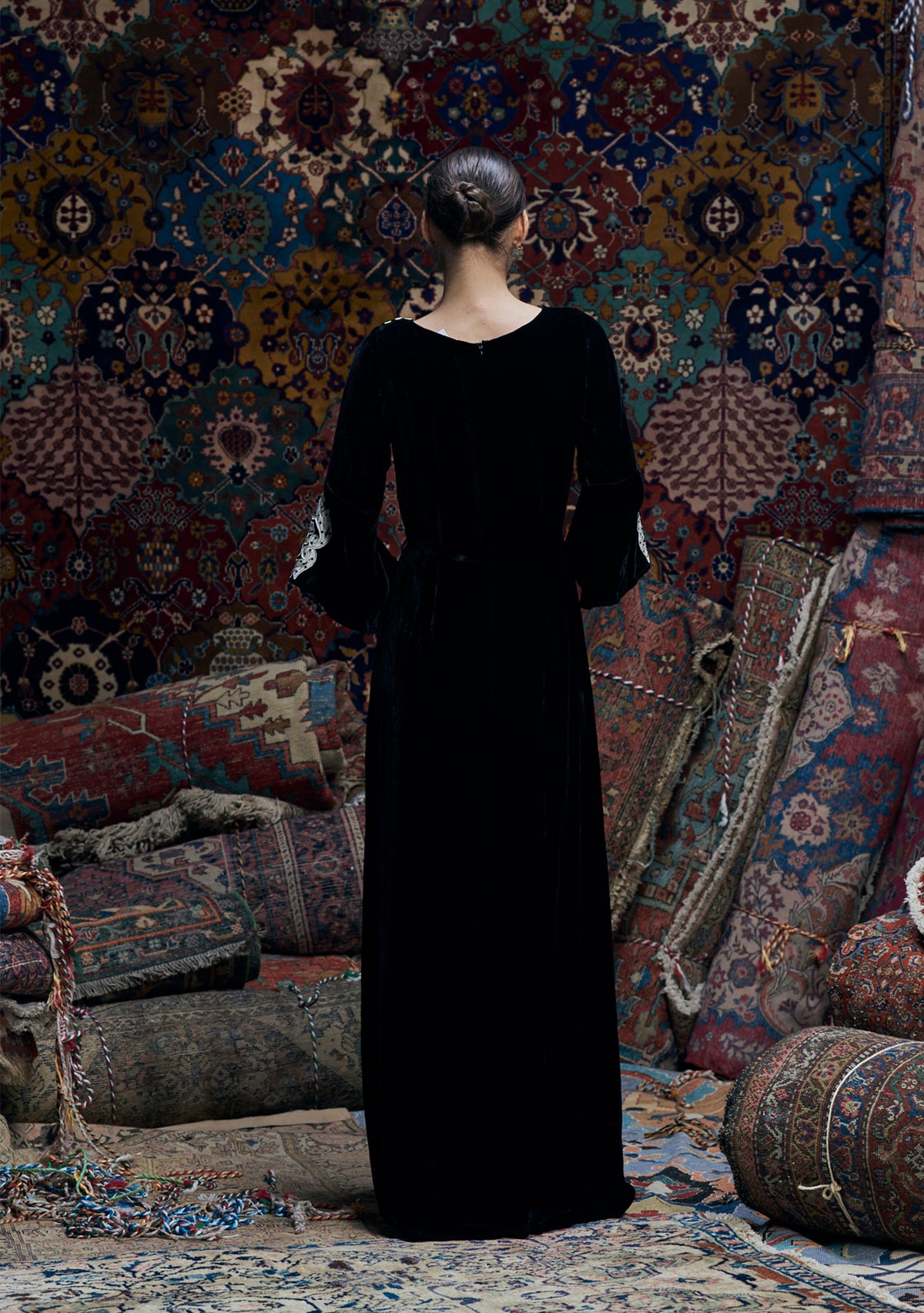 Lara Gown Black