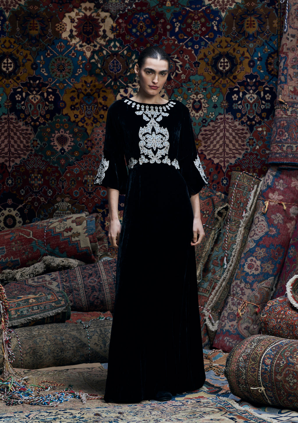 Lara Gown Black