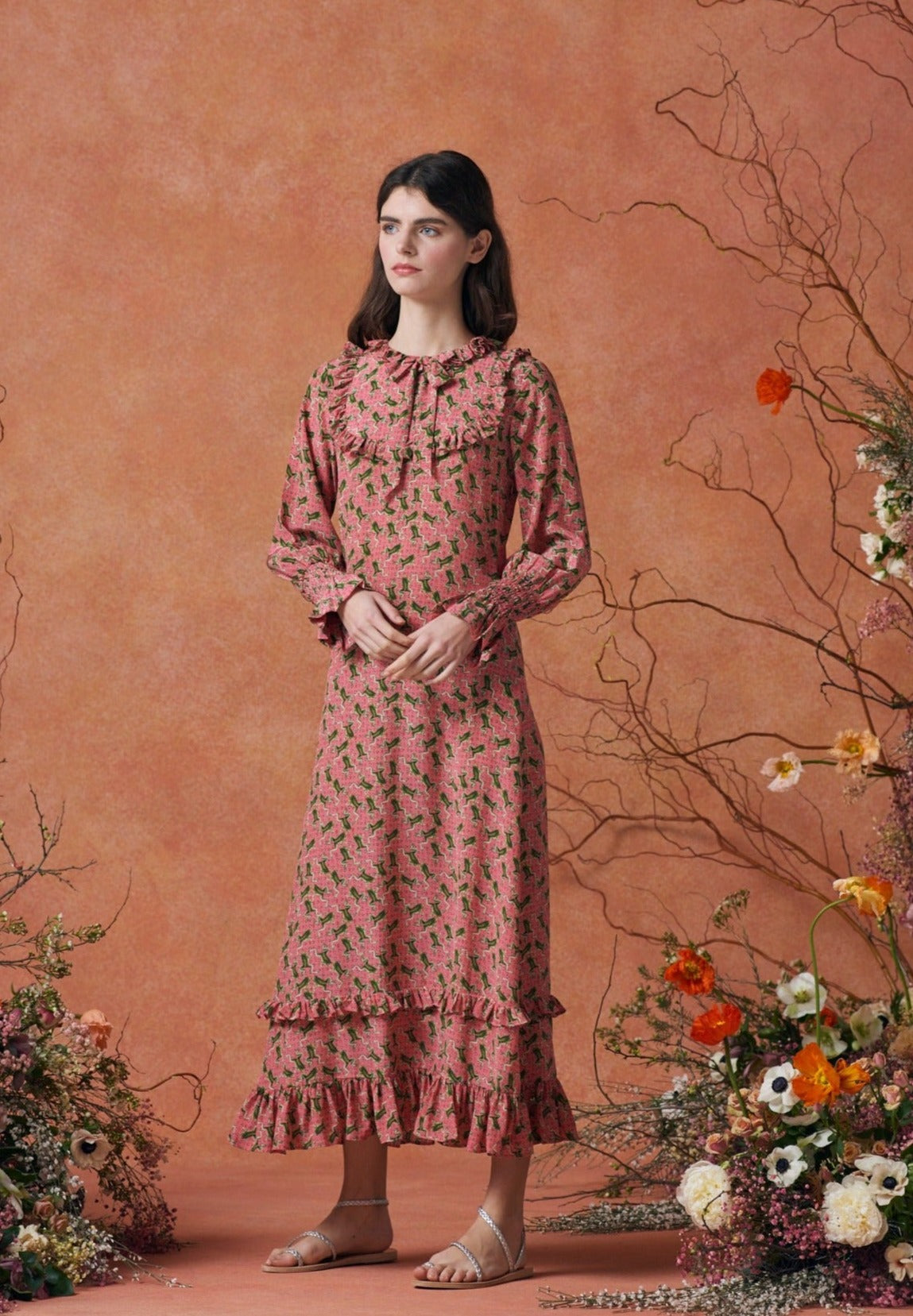 LV063_DAPHNE_FROGBLOSSOM_FRONT LV063_DAPHNE_FROGBLOSSOM_FRONT