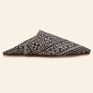 Embroidered Babouches Black