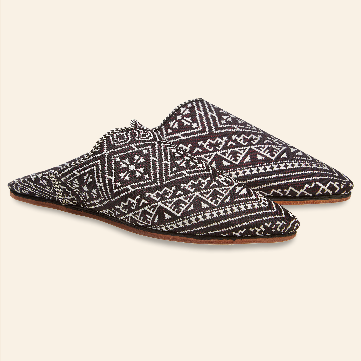 Embroidered Babouches Black