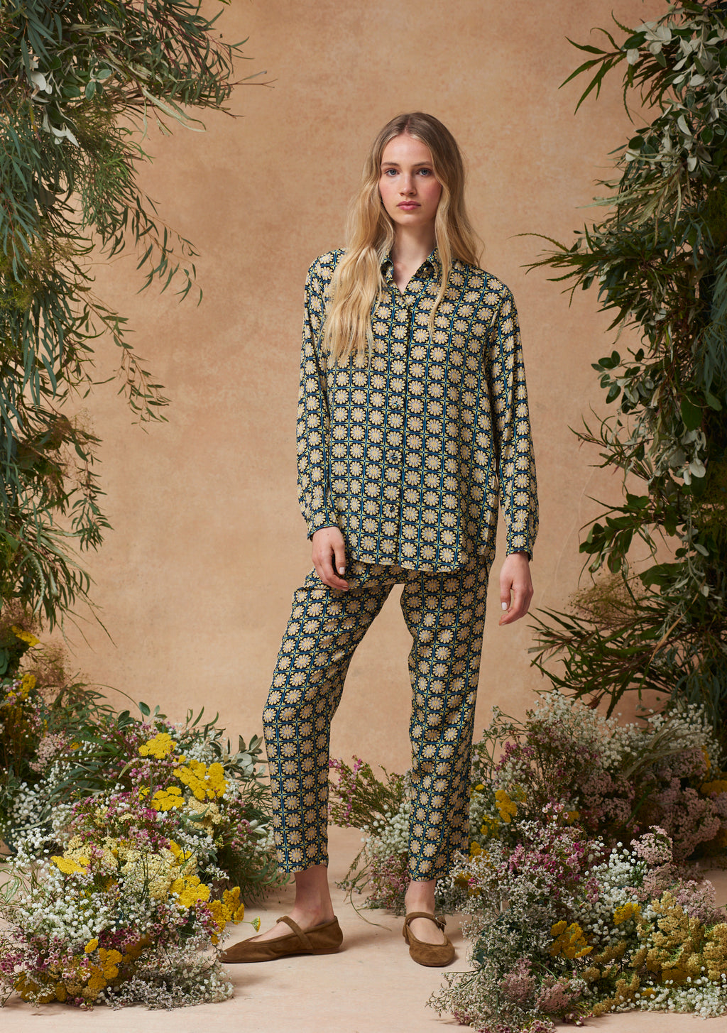 Fern Shirt Starflower Tile