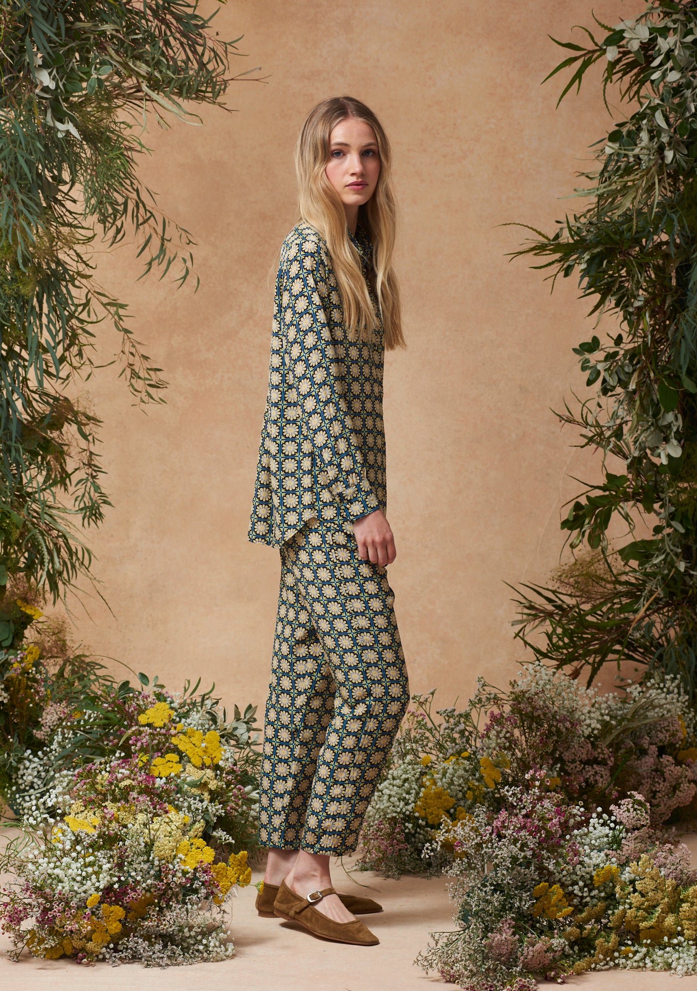 Fern Shirt Starflower Tile