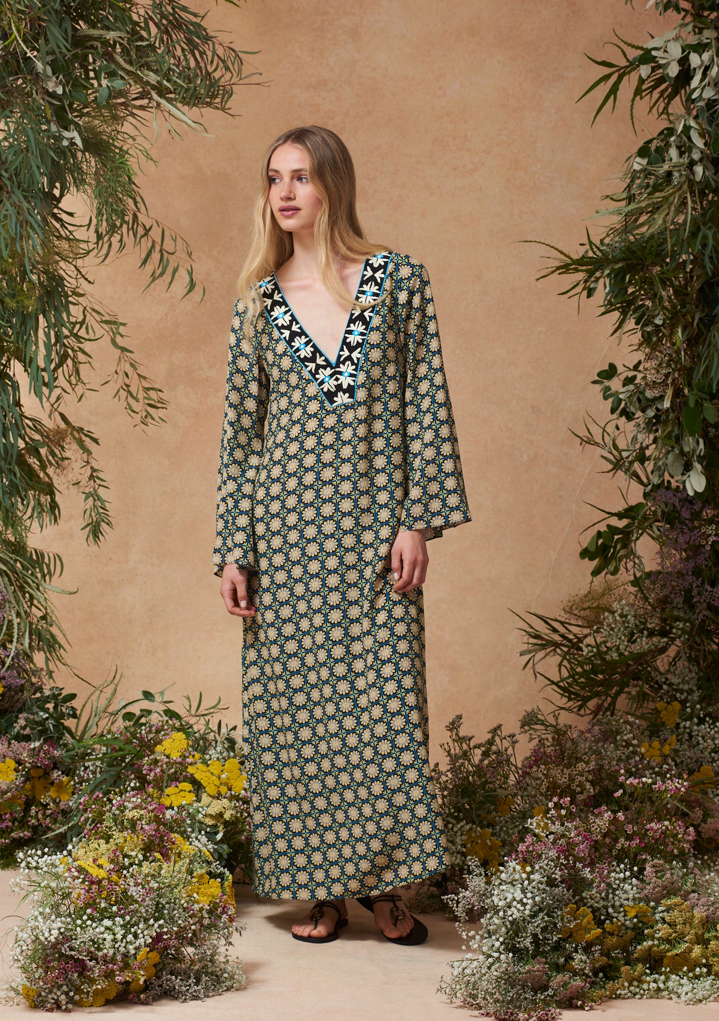 Vera Kaftan Starflower Tile