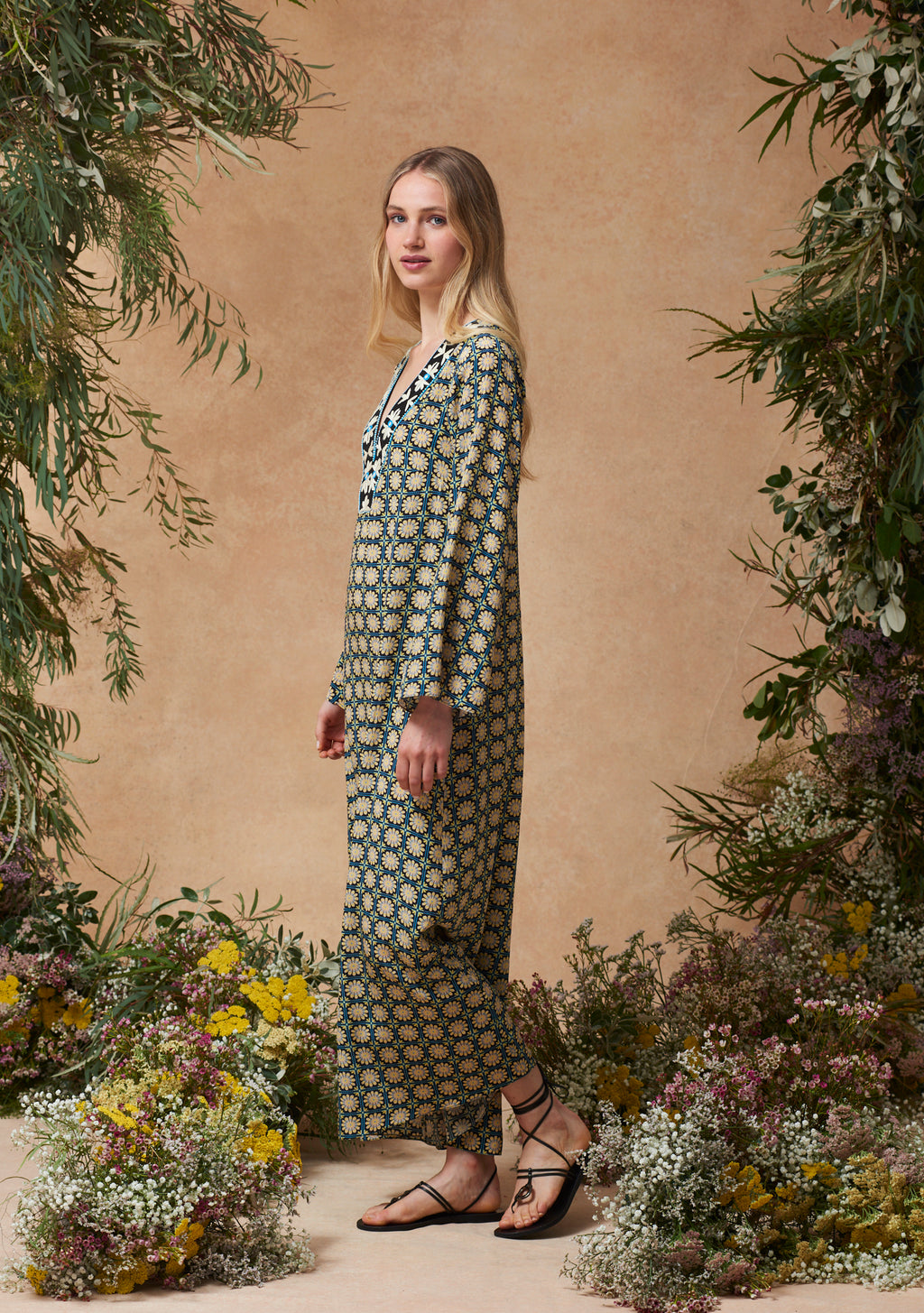 Vera Kaftan Starflower Tile