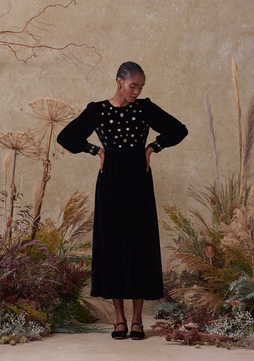 Emma Midi Dress Black with Stars Embroidery