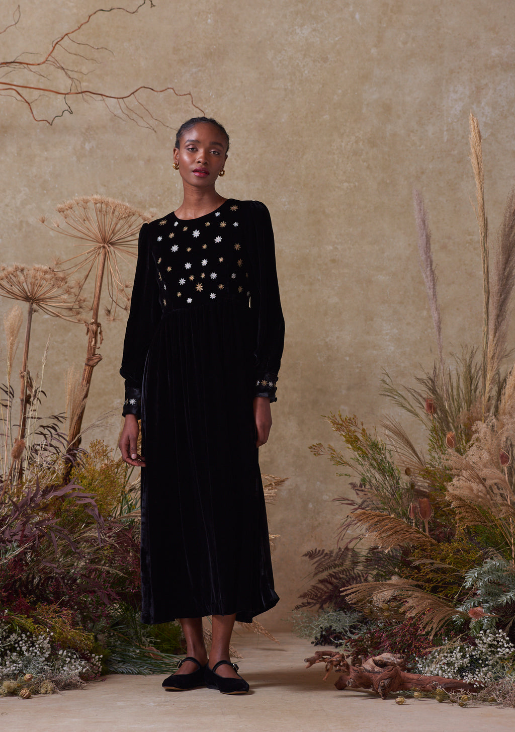 Emma Midi Dress Black with Stars Embroidery